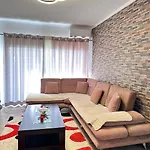 Franci 2 * Sarandë
