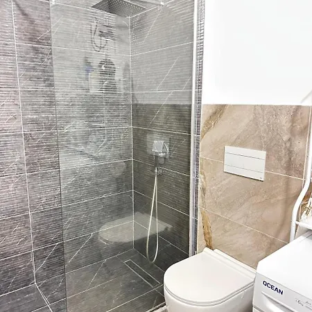 Apartament Franci 2 *