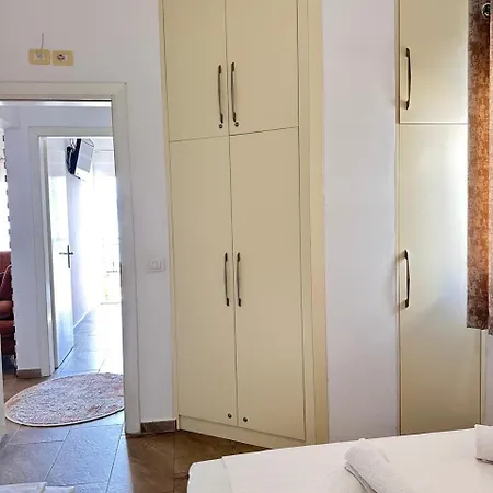 Franci 2 Apartament *