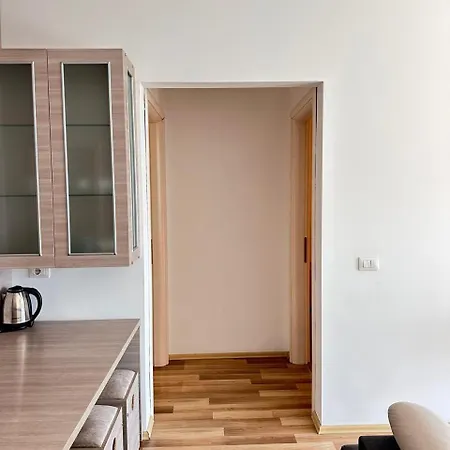 Apartament Franci 2 *